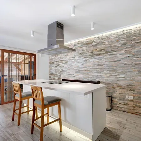 Gran Atico Jacuzzi Terrace Pool Apartman
